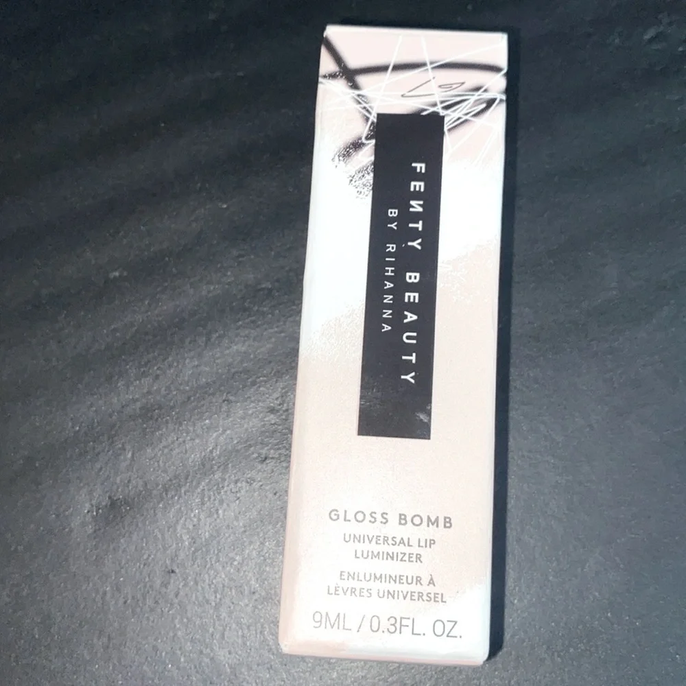 FENTY BEAUTY Gloss Bomb‎ Universal Lip Luminizer in “$weet Mouth” 9ml, Full Size